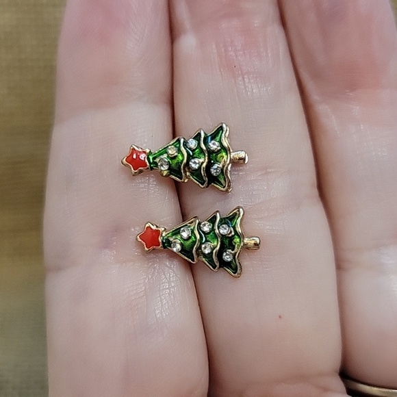 ENAMEL SHIMMER HOLIDAY TREE STUD EARRINGS - Picture 1 of 6